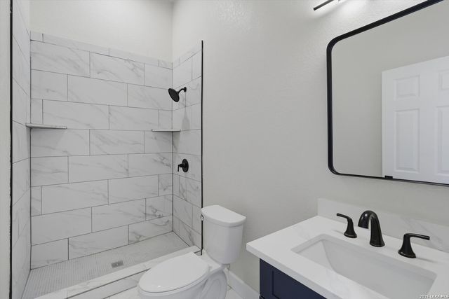 530 E Carson St, San Antonio, TX 78208