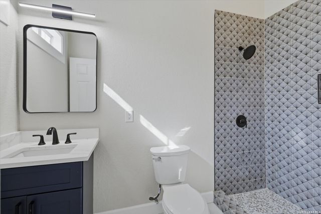 530 E Carson St, San Antonio, TX 78208