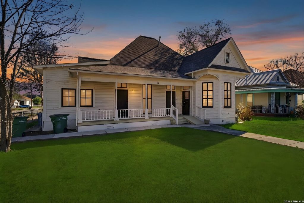 530 E Carson St, San Antonio, TX 78208