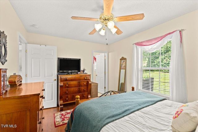 232 New Hope Road, Jonesborough, TN 37659