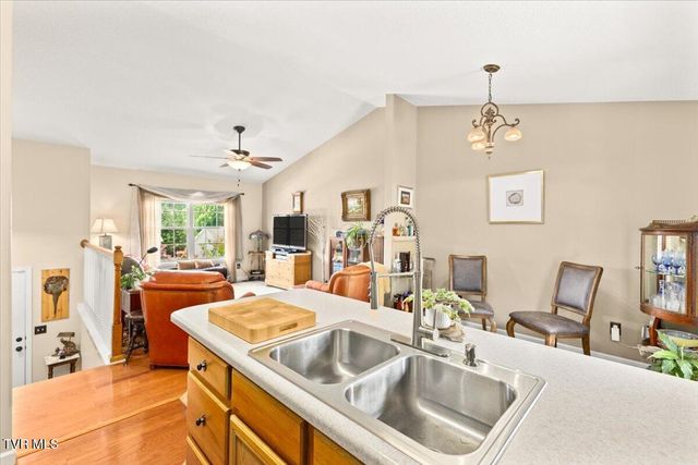 232 New Hope Road, Jonesborough, TN 37659
