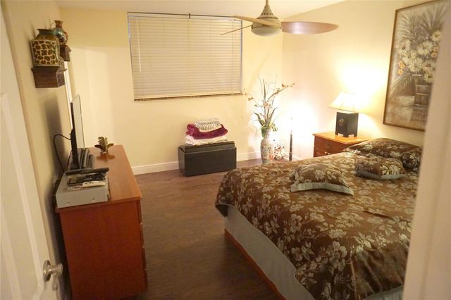 2851 Somerset Drive 103, Lauderdale Lakes, FL 33311