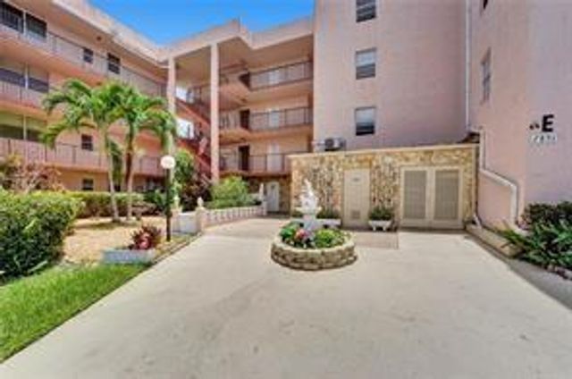2851 Somerset Drive 103, Lauderdale Lakes, FL 33311