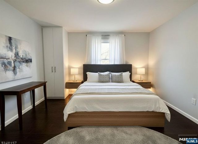 105 7th Street, Newark, NJ 07107