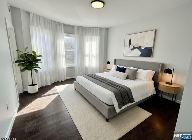 105 7th Street, Newark, NJ 07107