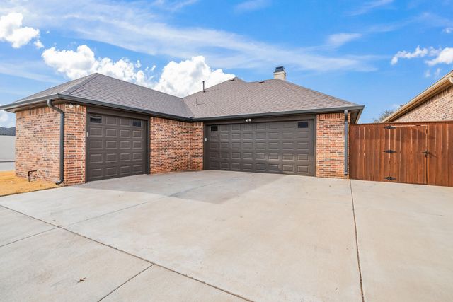 11613 Vale Avenue, Lubbock, TX 79424