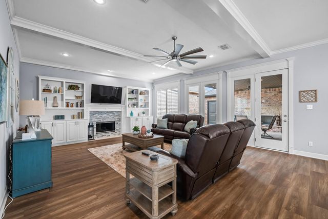 11613 Vale Avenue, Lubbock, TX 79424