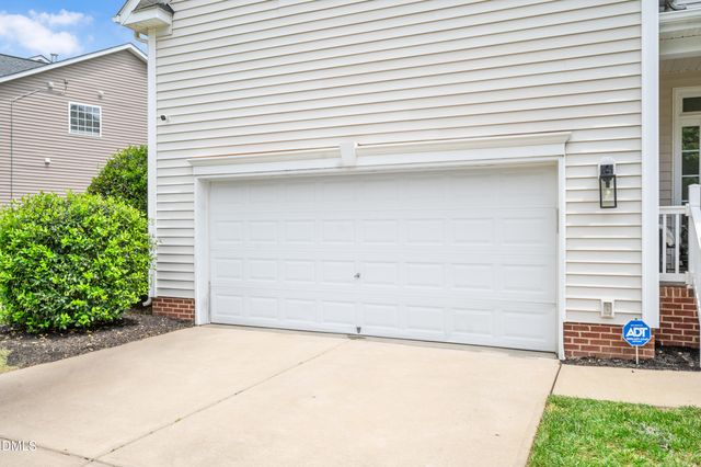 405 Magnolia Meadow Way, Holly Springs, NC 27540