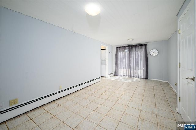 624 West Drive, Paramus, NJ 07652