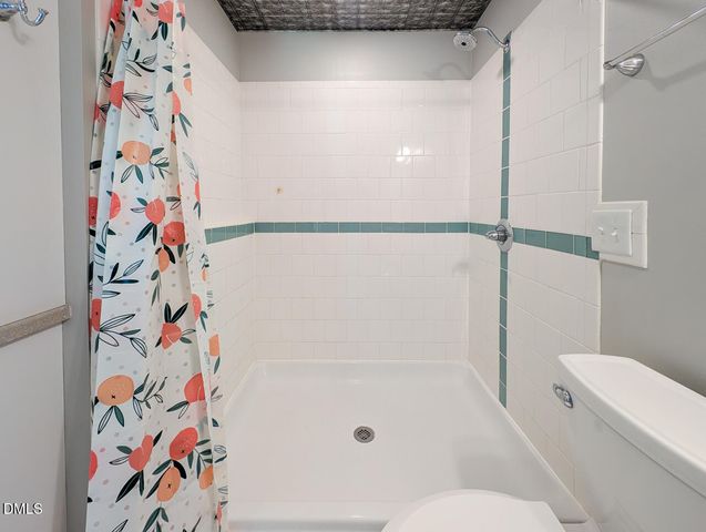 103 Wolfs Trail, Chapel Hill, NC 27516
