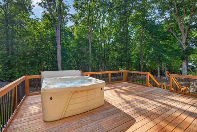 103 Wolfs Trail, Chapel Hill, NC 27516