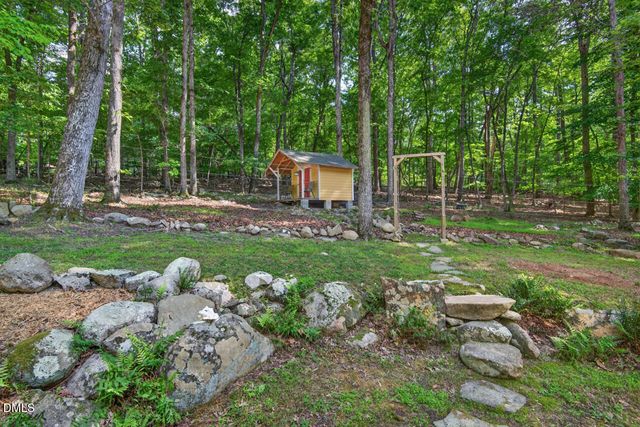 103 Wolfs Trail, Chapel Hill, NC 27516