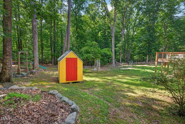 103 Wolfs Trail, Chapel Hill, NC 27516