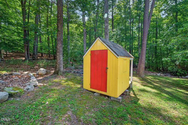 103 Wolfs Trail, Chapel Hill, NC 27516
