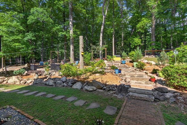 103 Wolfs Trail, Chapel Hill, NC 27516