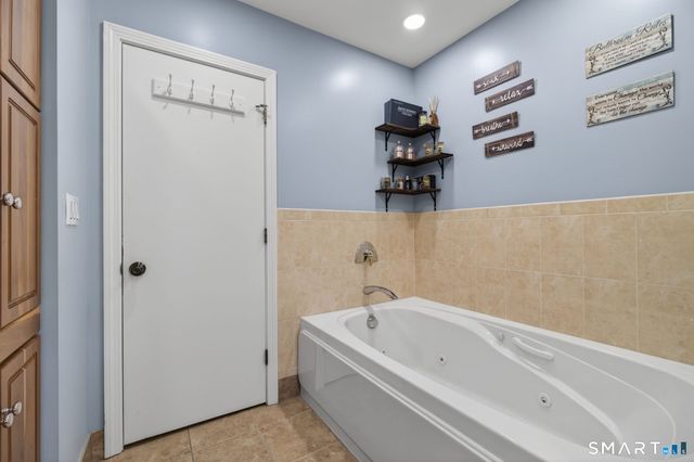 12 Church Street, East Haven, CT 06512