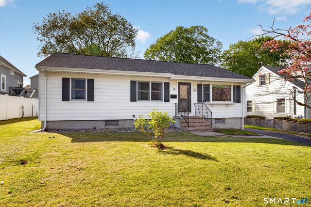 12 Church Street, East Haven, CT 06512