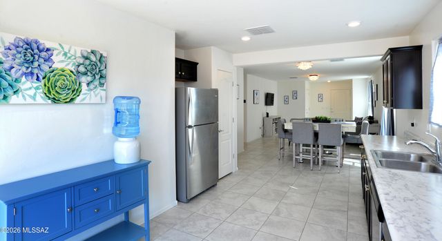 2955 W Dakota Vista Way, Tucson, AZ 85746