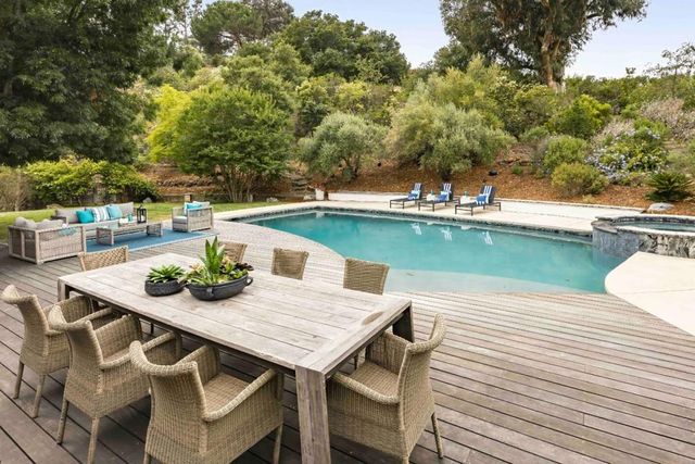 13321 La Paloma Road, Los Altos Hills, CA 94022