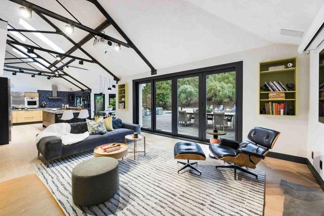 13321 La Paloma Road, Los Altos Hills, CA 94022