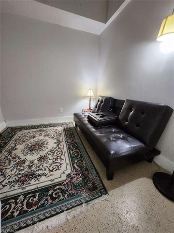 122 NW 9th TER, Cape Coral, FL 33993