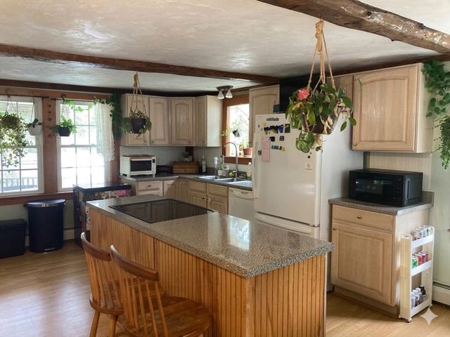 12 Denny Pl, Leicester, MA 01542