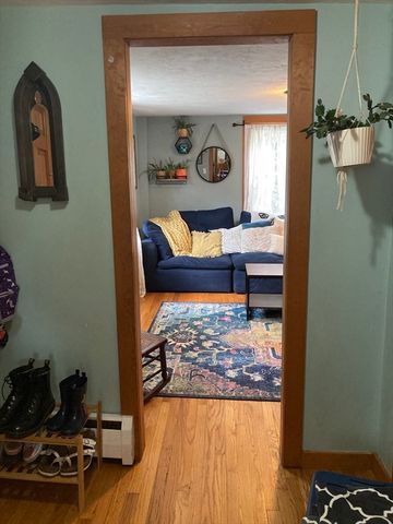 12 Denny Pl, Leicester, MA 01542