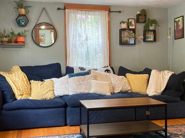 12 Denny Pl, Leicester, MA 01542