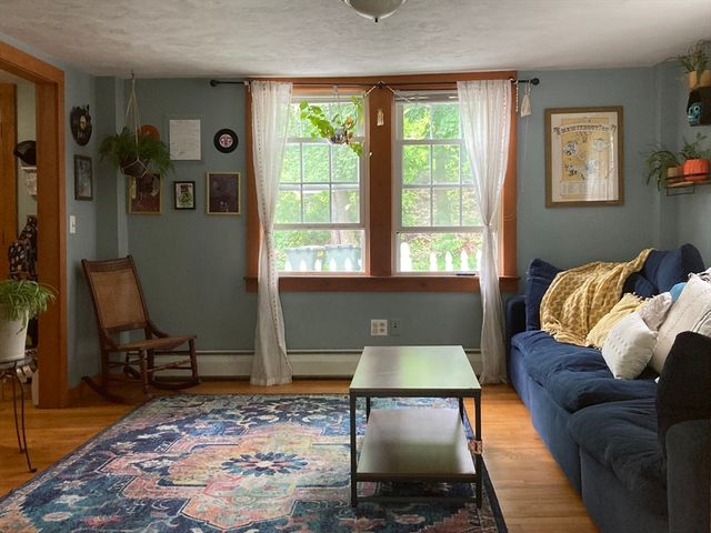12 Denny Pl, Leicester, MA 01542