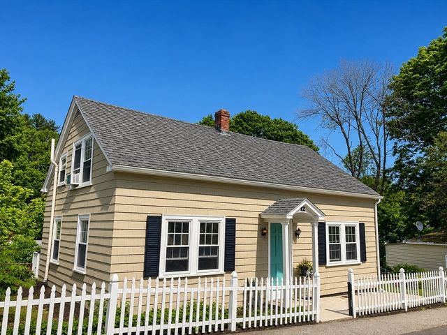 12 Denny Pl, Leicester, MA 01542