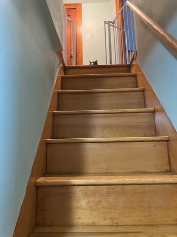 12 Denny Pl, Leicester, MA 01542