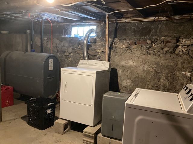 12 Denny Pl, Leicester, MA 01542