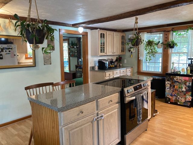 12 Denny Pl, Leicester, MA 01542