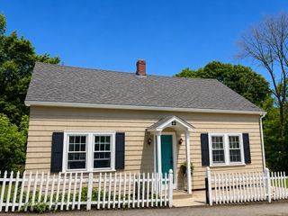 12 Denny Pl, Leicester, MA 01542