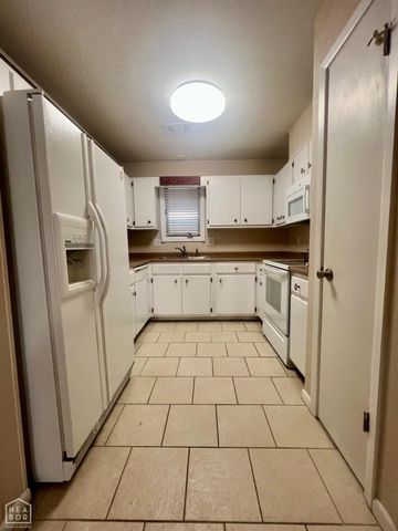 2729 Greenbriar Drive, Jonesboro, AR 72401