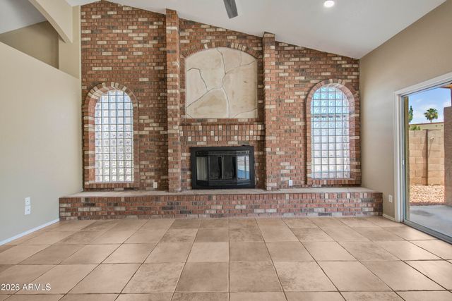 6023 W BLACKHAWK Drive, Glendale, AZ 85308