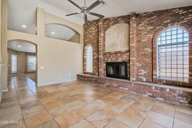 6023 W BLACKHAWK Drive, Glendale, AZ 85308