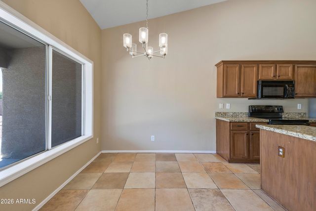 6023 W BLACKHAWK Drive, Glendale, AZ 85308