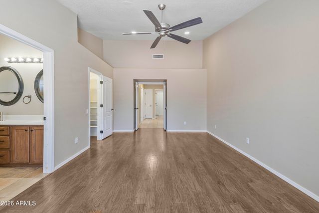 6023 W BLACKHAWK Drive, Glendale, AZ 85308