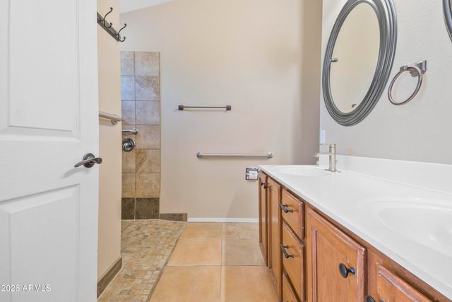 6023 W BLACKHAWK Drive, Glendale, AZ 85308