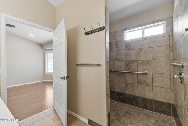 6023 W BLACKHAWK Drive, Glendale, AZ 85308
