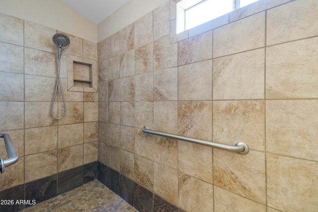 6023 W BLACKHAWK Drive, Glendale, AZ 85308