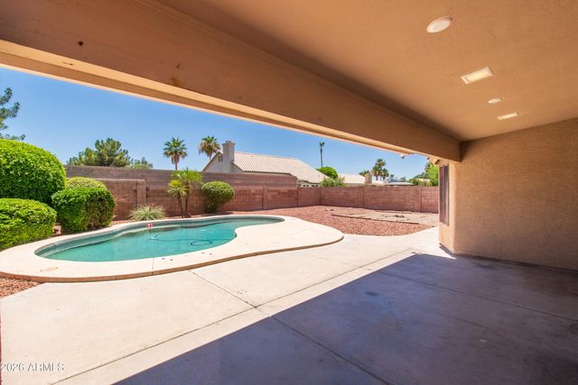 6023 W BLACKHAWK Drive, Glendale, AZ 85308
