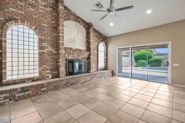 6023 W BLACKHAWK Drive, Glendale, AZ 85308