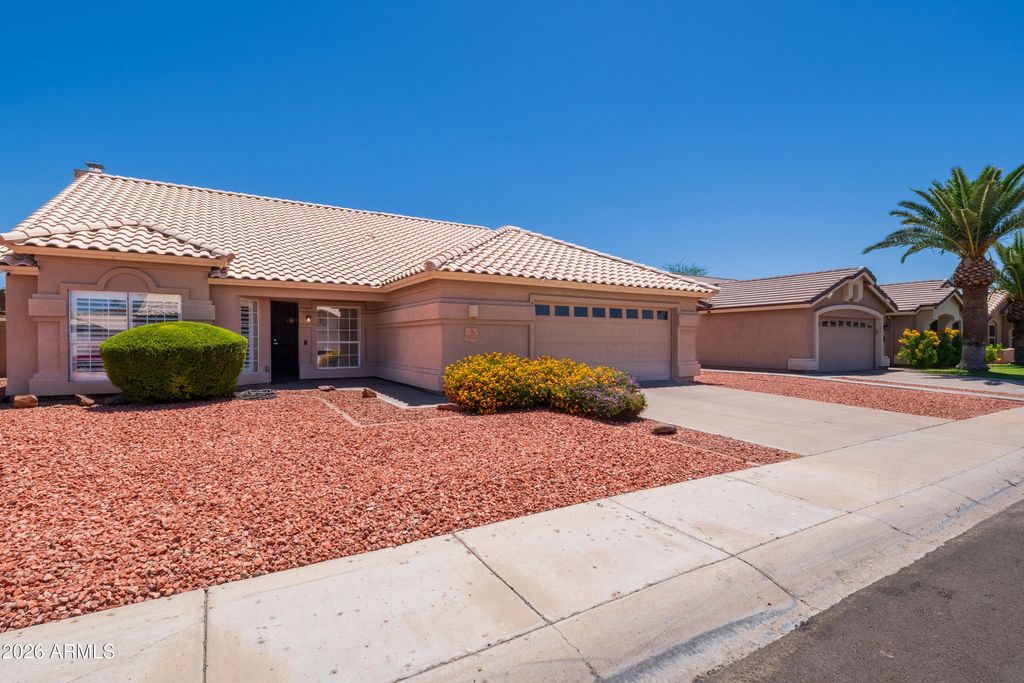 6023 W BLACKHAWK Drive, Glendale, AZ 85308 — photo 3