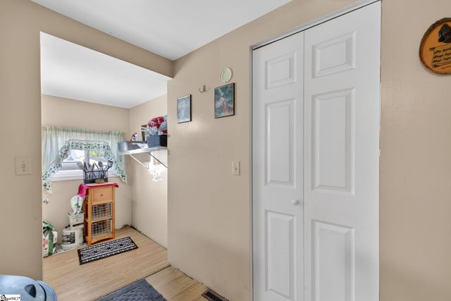 4 Caren Street, Greenville, SC 29611