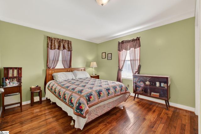 4 Caren Street, Greenville, SC 29611