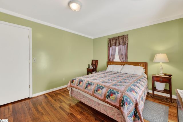 4 Caren Street, Greenville, SC 29611