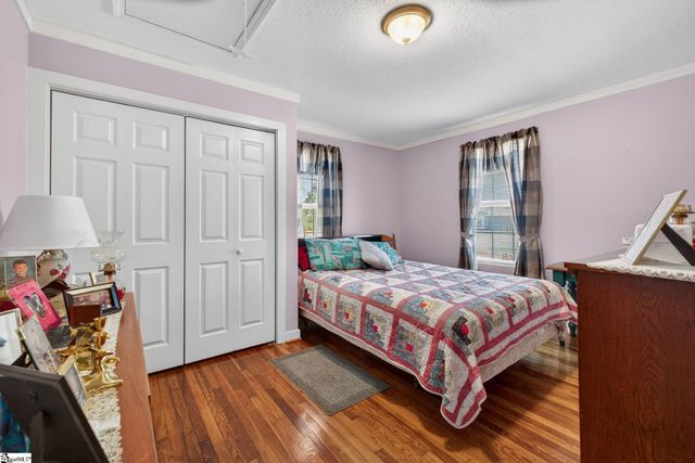 4 Caren Street, Greenville, SC 29611