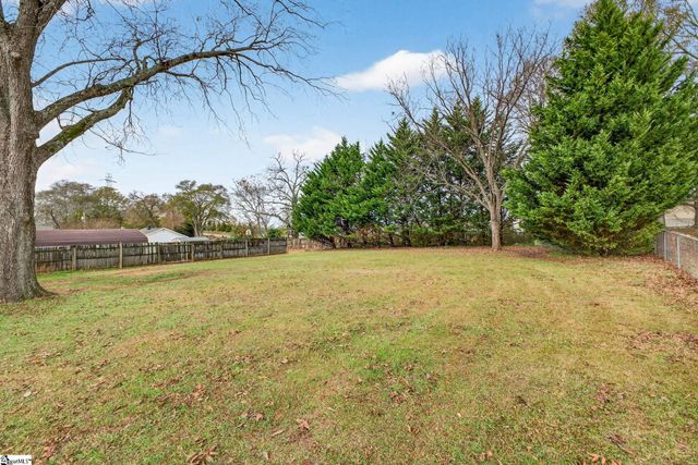 4 Caren Street, Greenville, SC 29611